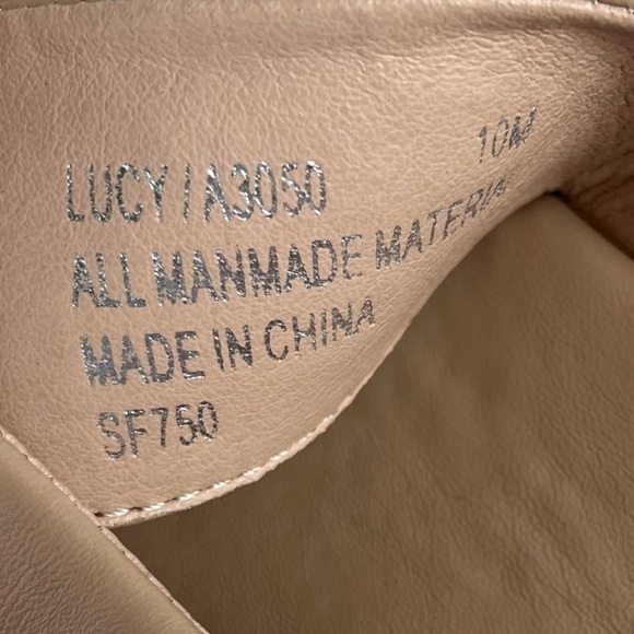 Sandals - Picture 7 of 9